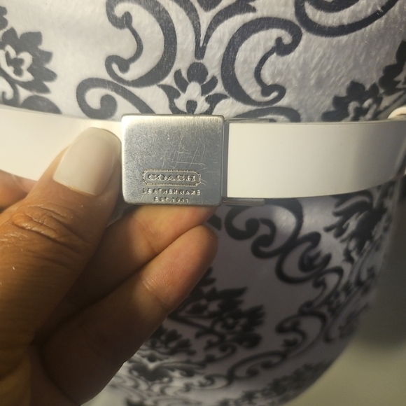 Rare Vintage Coach White Polished Calfskin Logo Buckle Belt –Italy –Size Large - Picture 4 of 12
